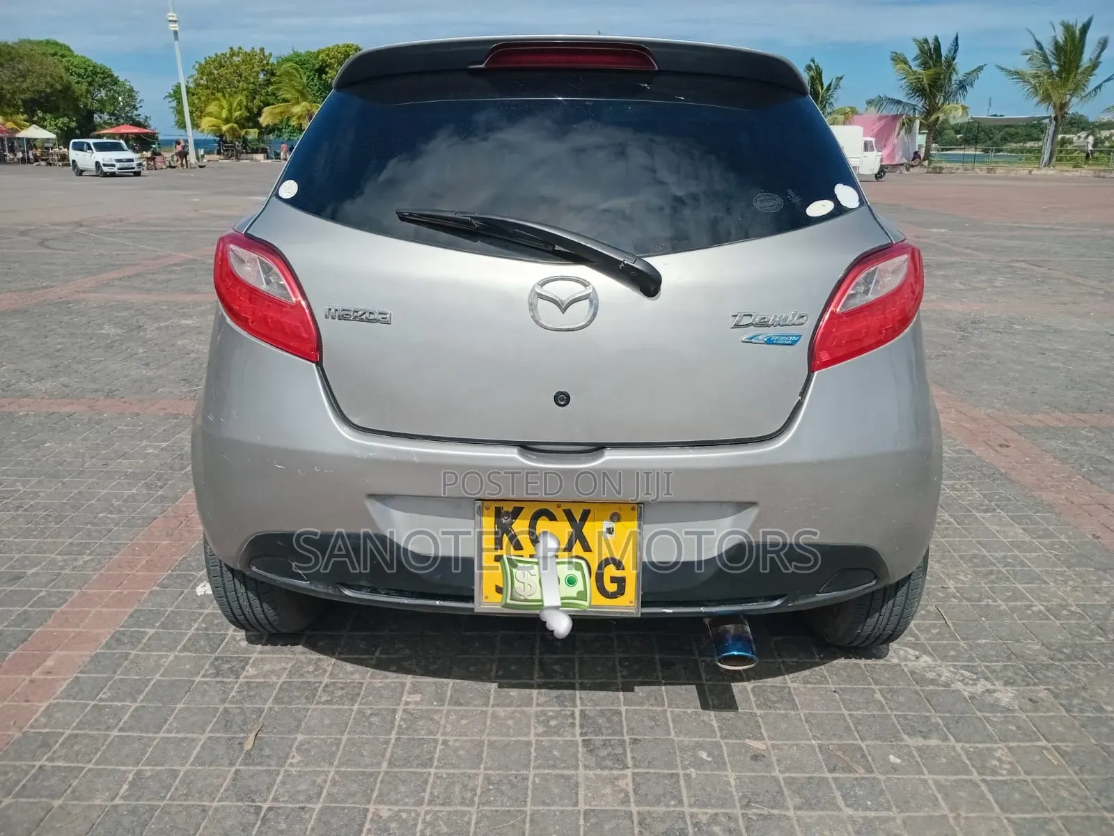 Mazda Demio 2012 Silver
