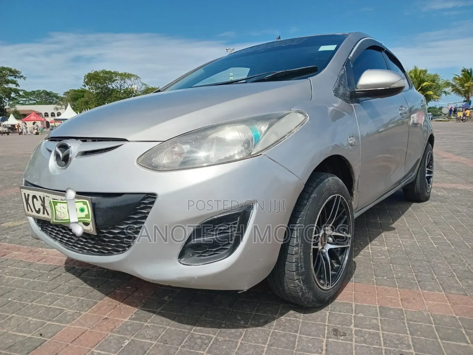 Mazda Demio 2012 Silver