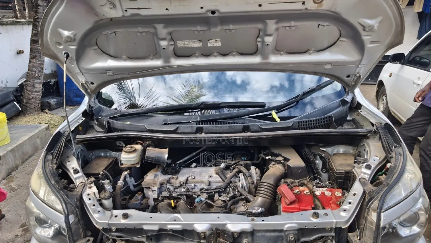 Toyota Voxy 2013 Silver