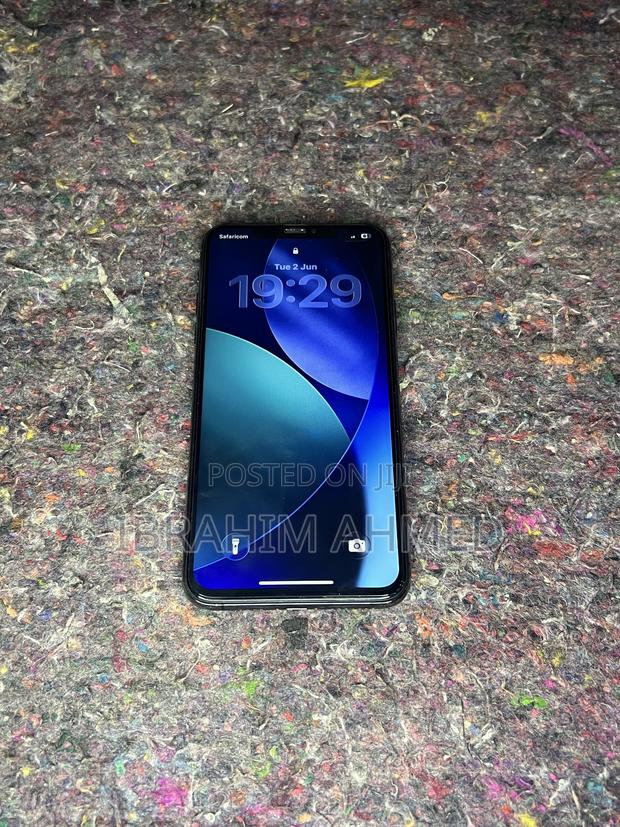 Apple iPhone 11 Pro Max 64 GB Black - thumbnail 3