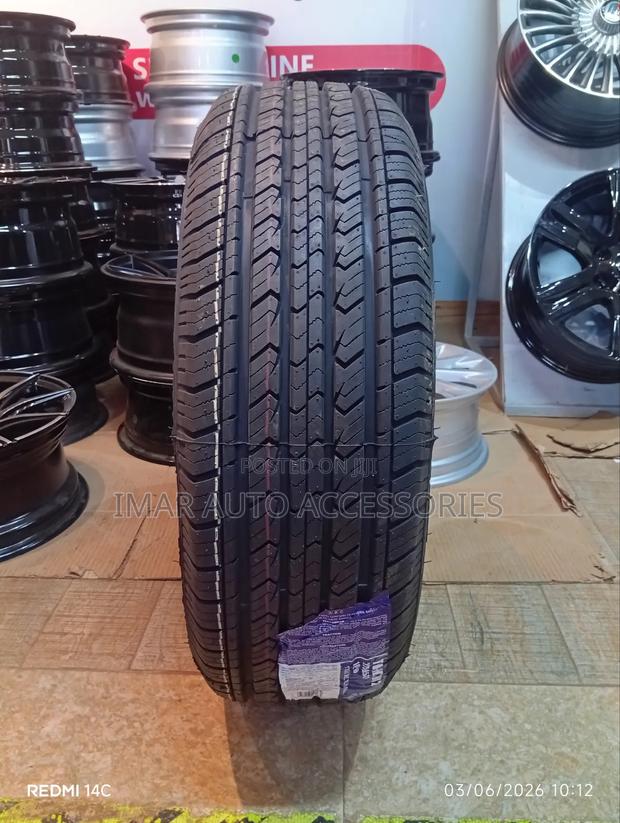 Town Hall Th-Ht802 225/65r17 Tire - Premium Ht Suv Touring
