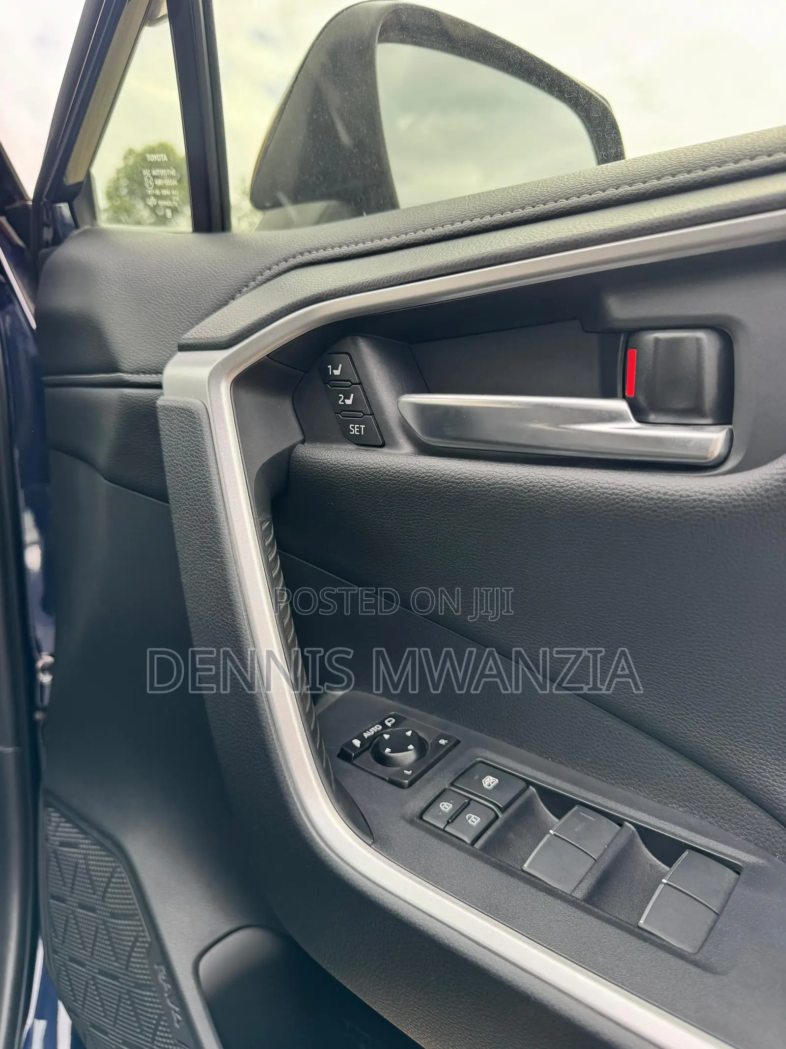 Toyota RAV4 2019 Blue