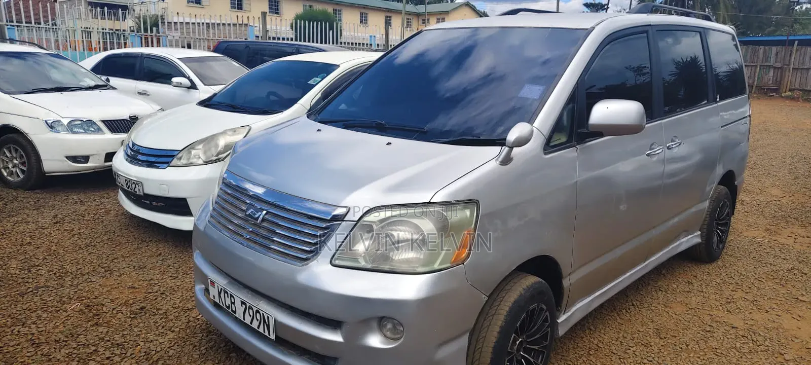 Toyota Noah 2007 Silver