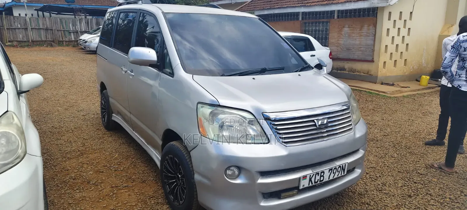 Toyota Noah 2007 Silver