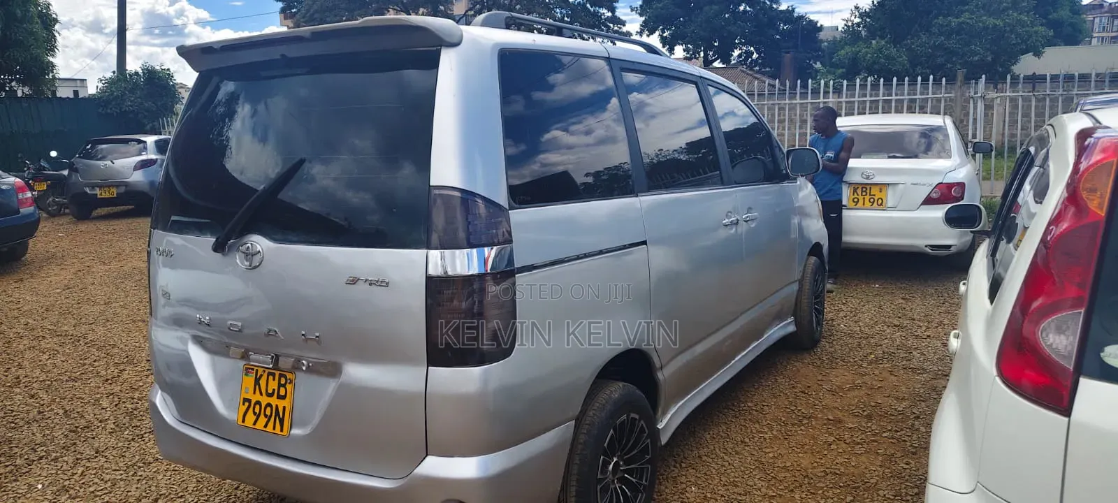 Toyota Noah 2007 Silver