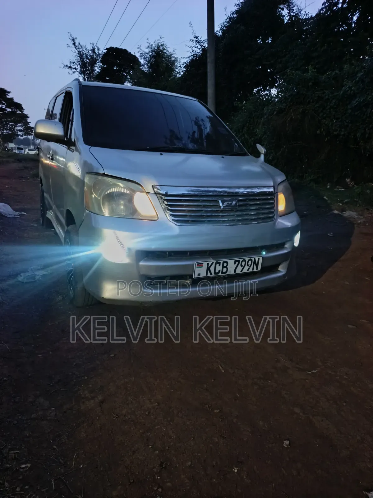 Toyota Noah 2007 Silver