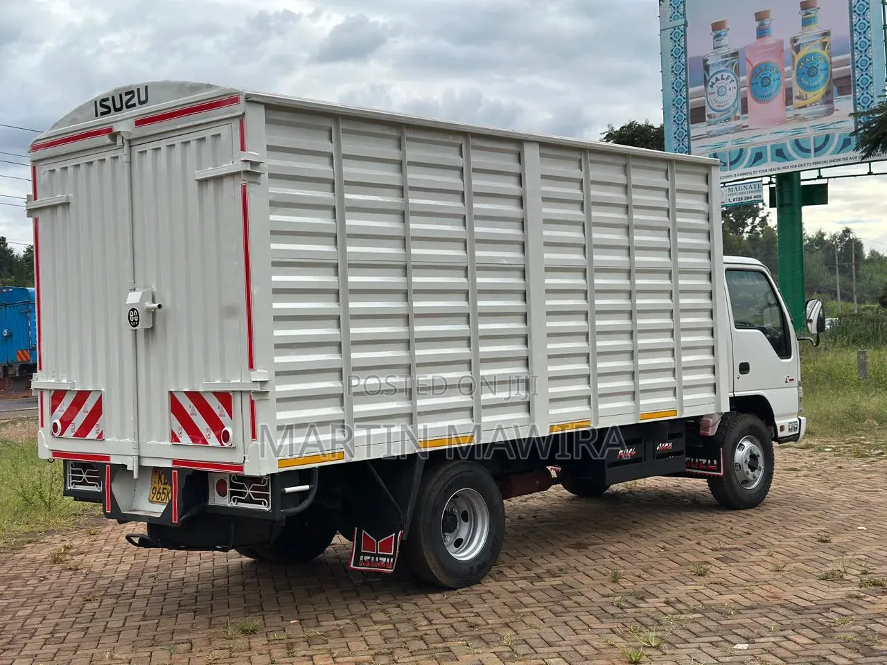 NPR Lorry Isuzu