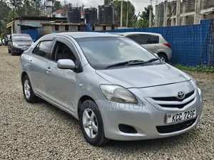 Toyota Belta 2008 Silver