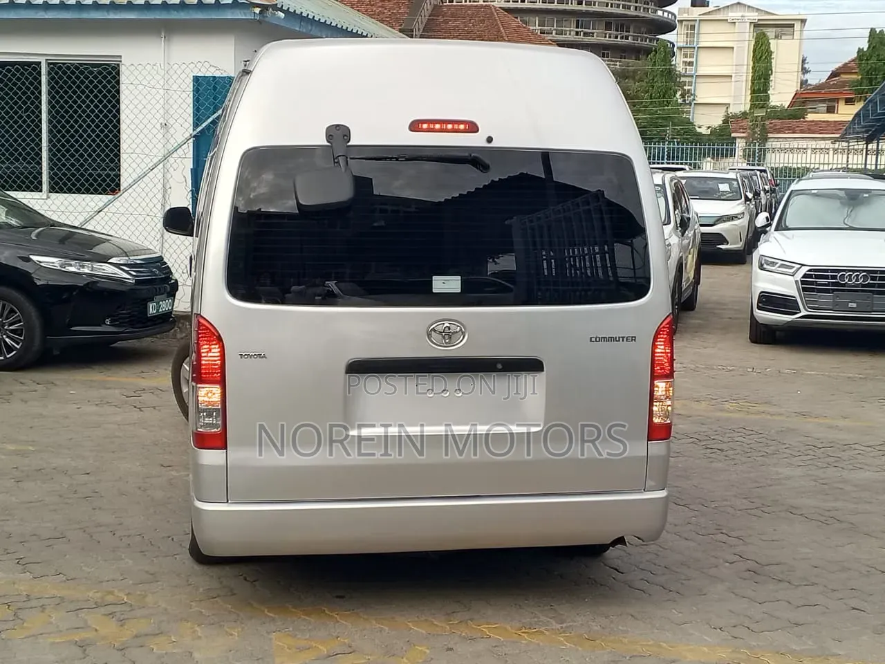 Toyota HiAce 2018 Silver