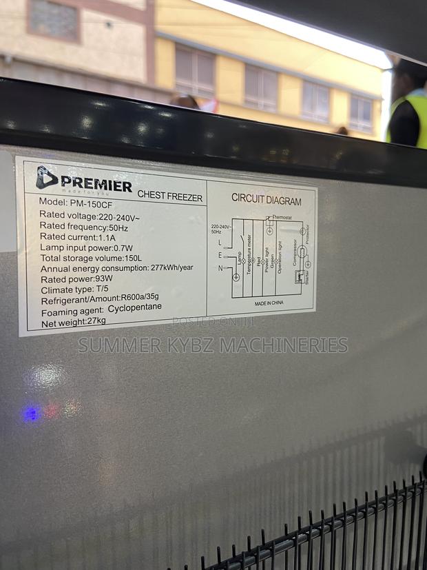 Premier Chest Freezer 150 Litres - thumbnail 3