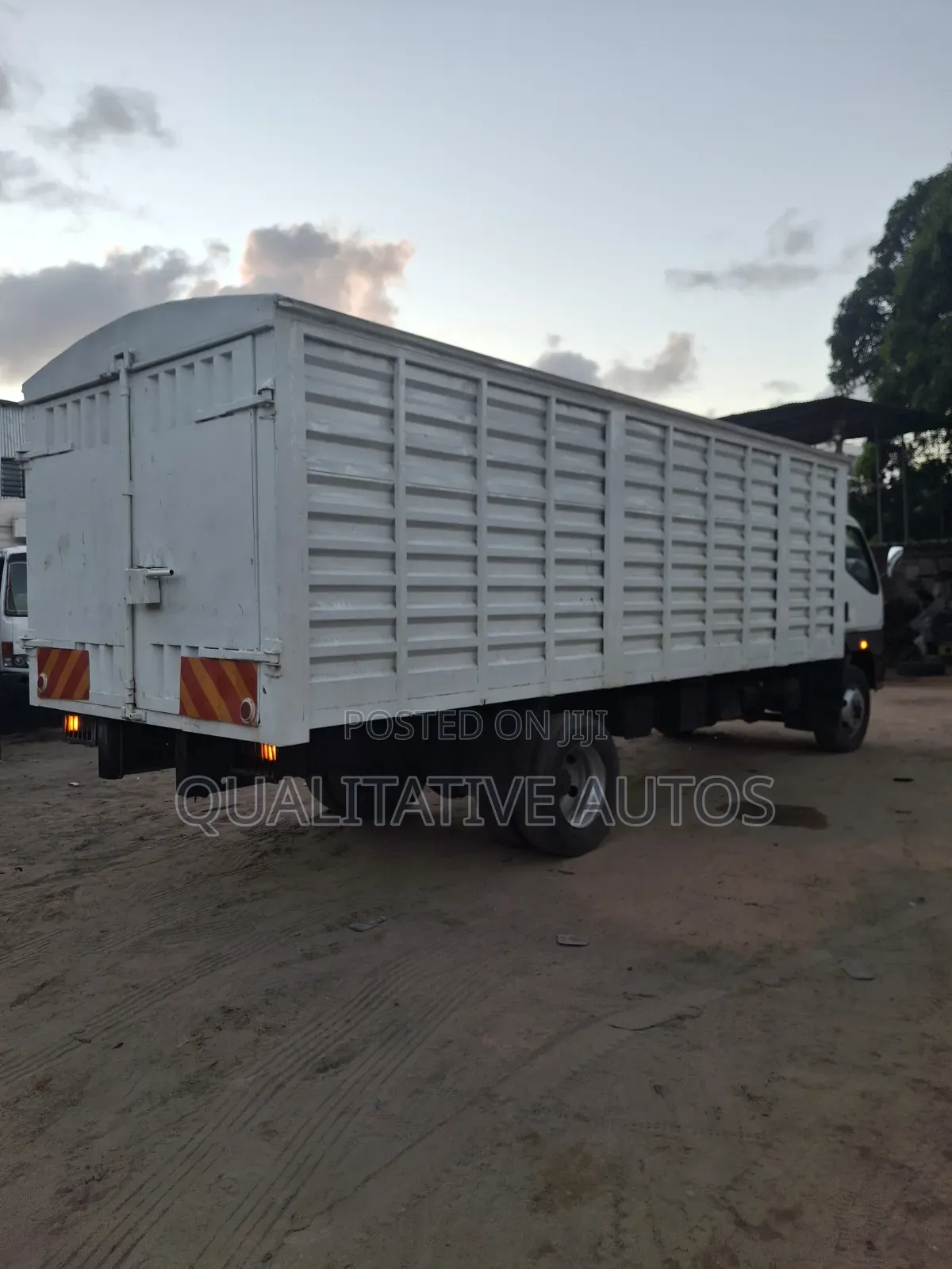 Mitsubishi Fh 2018 Clean