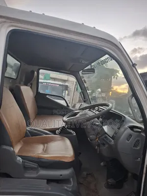 Mitsubishi Fh 2018 Clean