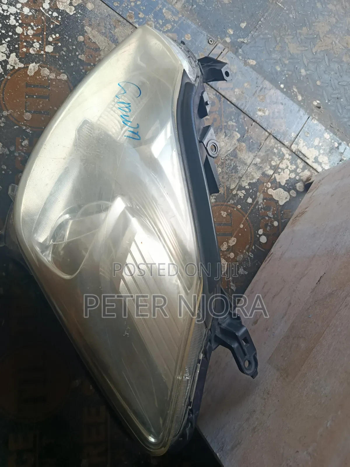 Crown 2008 Zenon Headlights