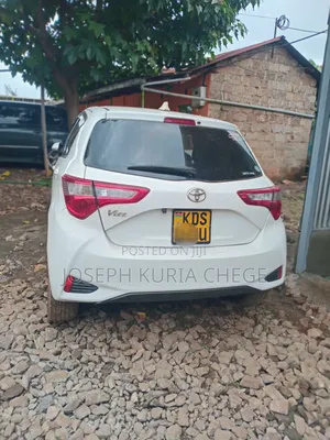 Toyota Vitz 2017 White