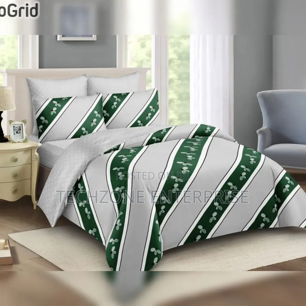 *Warm Cotton Binded Duvet 5*6 Available in Different Prints ,*