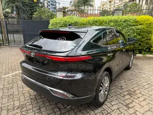 Toyota Harrier 2.0 2020 Black