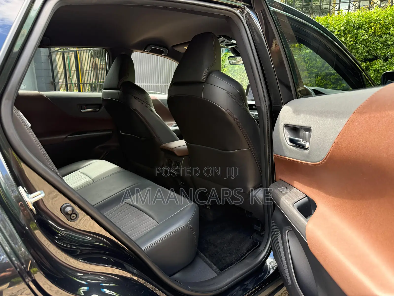Toyota Harrier 2.0 2020 Black