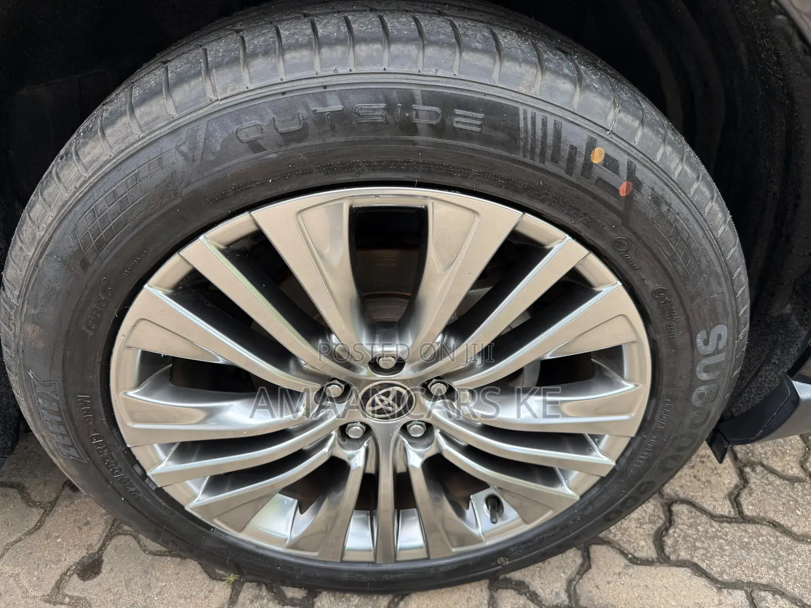 Toyota Harrier 2.0 2020 Black