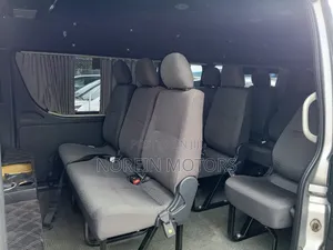 Toyota HiAce 2018 White
