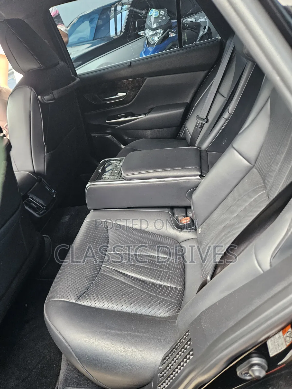 Toyota Crown 2019 Black
