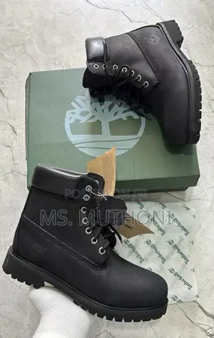 Black / Brown Classic Timberland Boots Sizes: 40 41 42 43 44 45