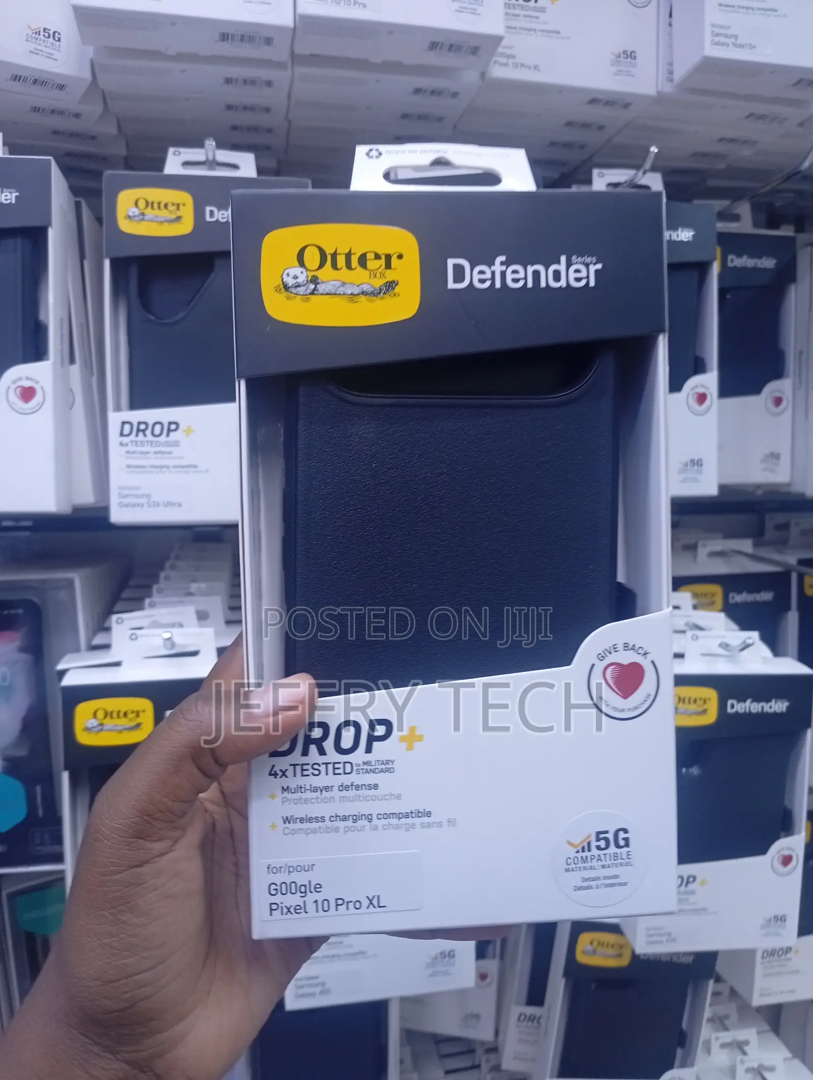 G00glepixel 10 Pro Xl Dual-Layer Design With a Rubber Outer Cover