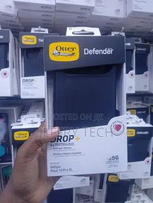 G00glepixel 10 Pro Xl Dual-Layer Design With a Rubber Outer Cover