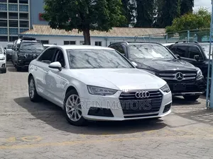 Audi A4 2.0T ultra Premium FWD 2018 White