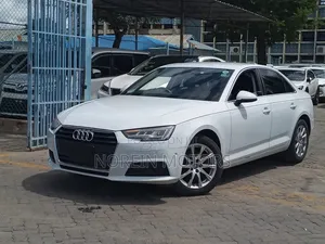 Audi A4 2.0T ultra Premium FWD 2018 White