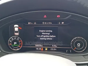 Audi A4 2.0T ultra Premium FWD 2018 White