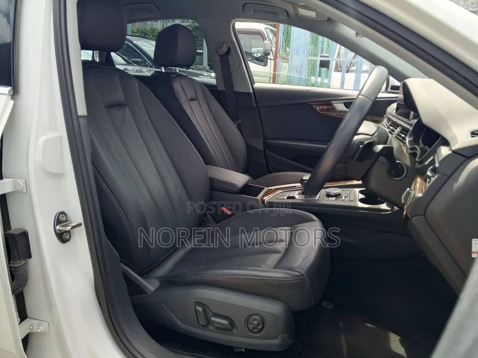 Audi A4 2.0T ultra Premium FWD 2018 White