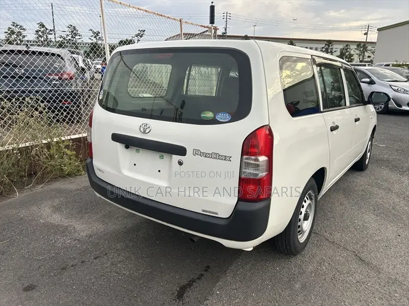Toyota Probox 1.5 DX Comfort 2WD 2021 White