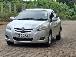 Toyota Belta 2008 Silver