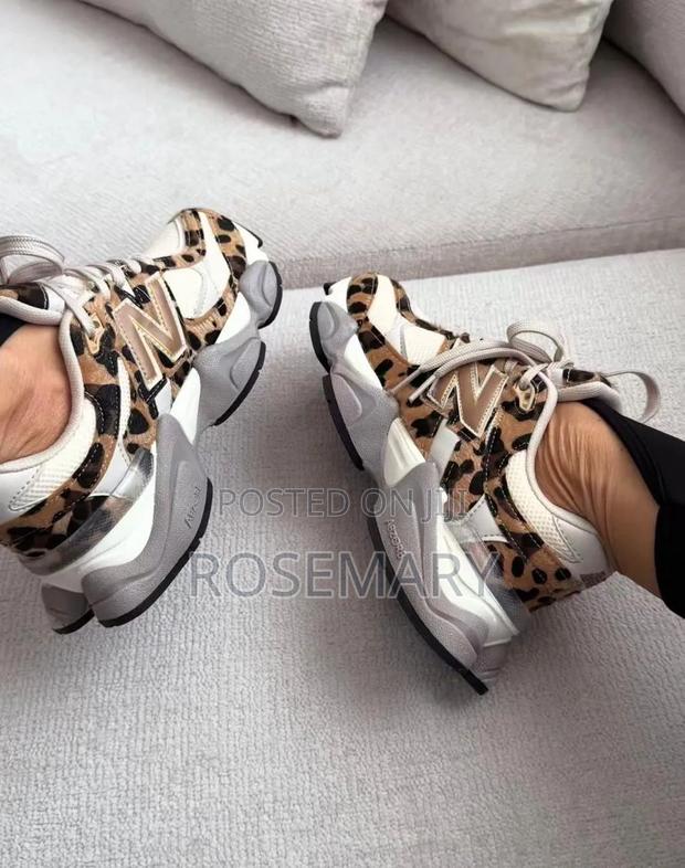 9060 Leopard Shoe