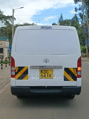 Toyota HiAce 2014 White