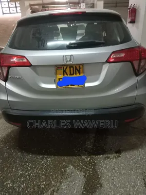 Honda Vezel 2016 Silver