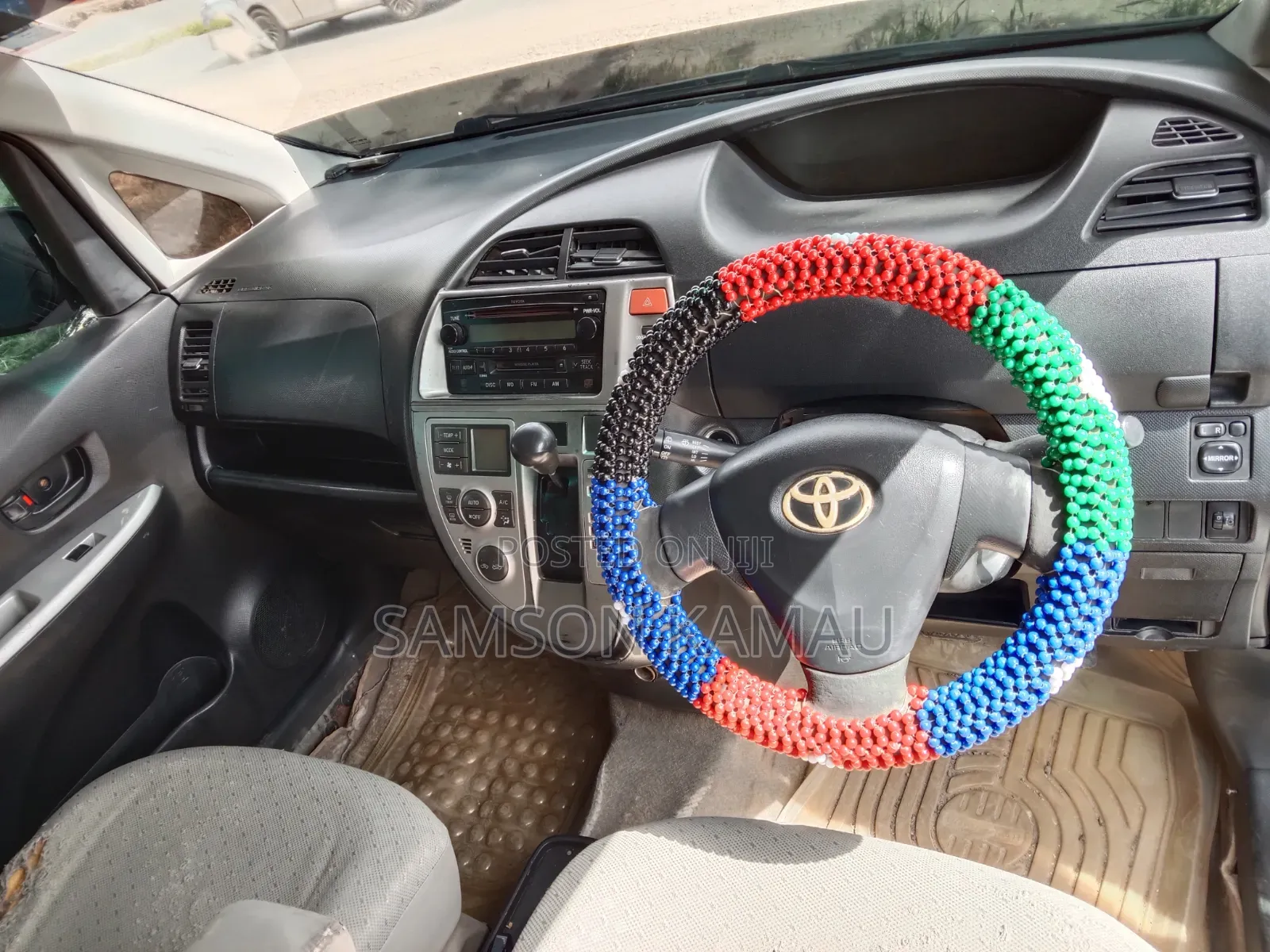 Toyota Ractis 2008 Silver