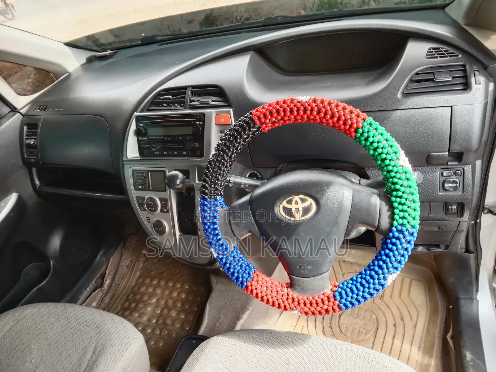 Toyota Ractis 2008 Silver