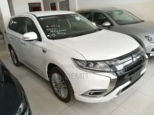 Mitsubishi Outlander 2.0 PHEV AWD 2019 Pearl
