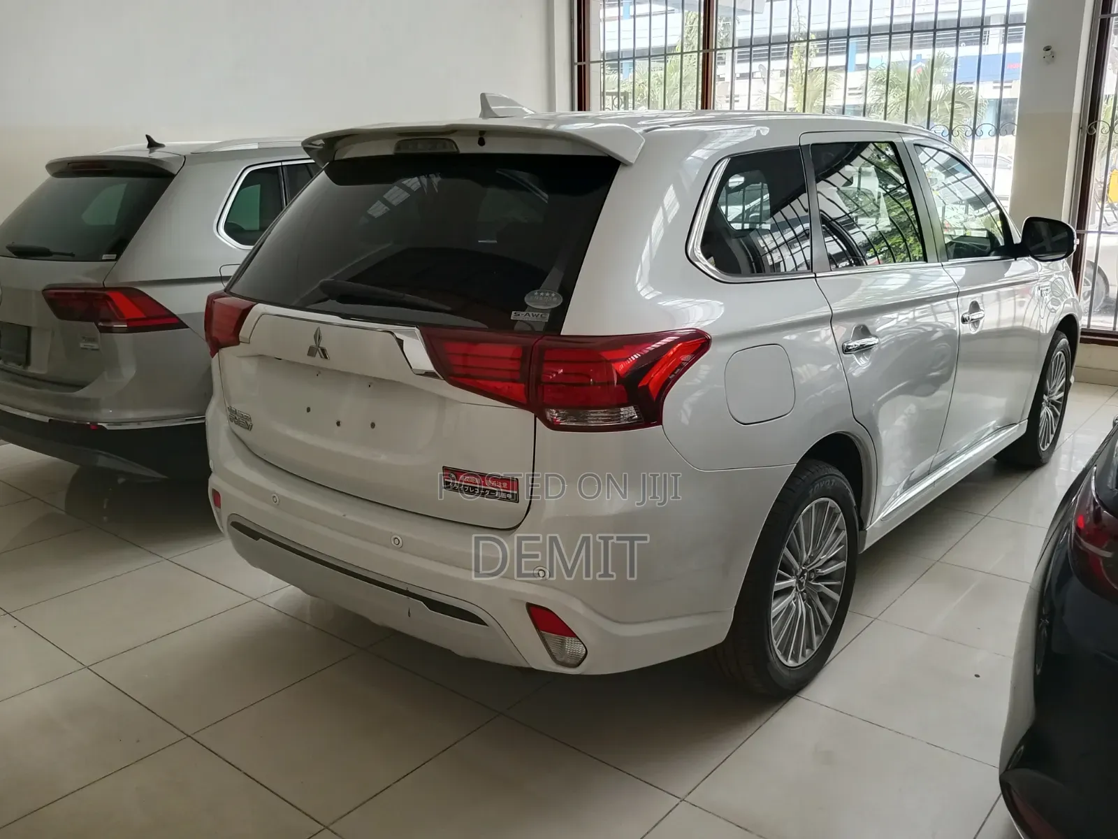Mitsubishi Outlander 2.0 PHEV AWD 2019 Pearl