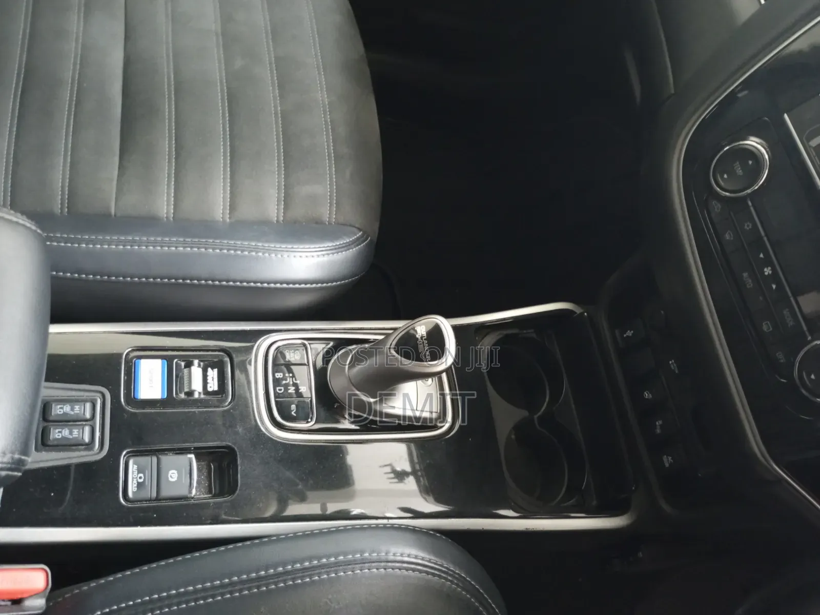 Mitsubishi Outlander 2.0 PHEV AWD 2019 Pearl