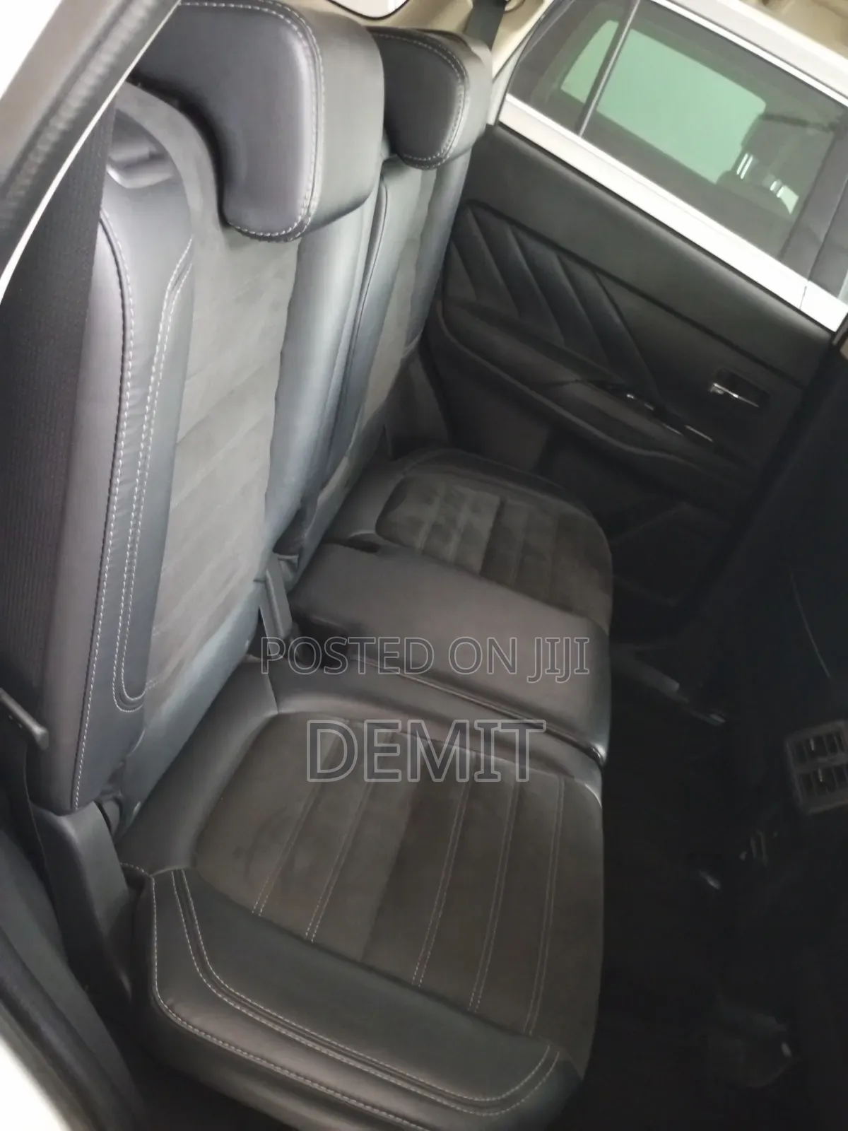 Mitsubishi Outlander 2.0 PHEV AWD 2019 Pearl