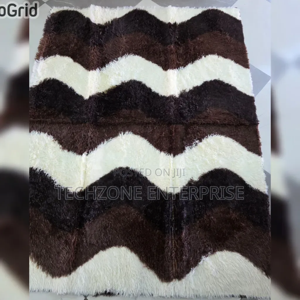 5 by 8 Carpet Soft Fluffy Carpet With Colorful Print 