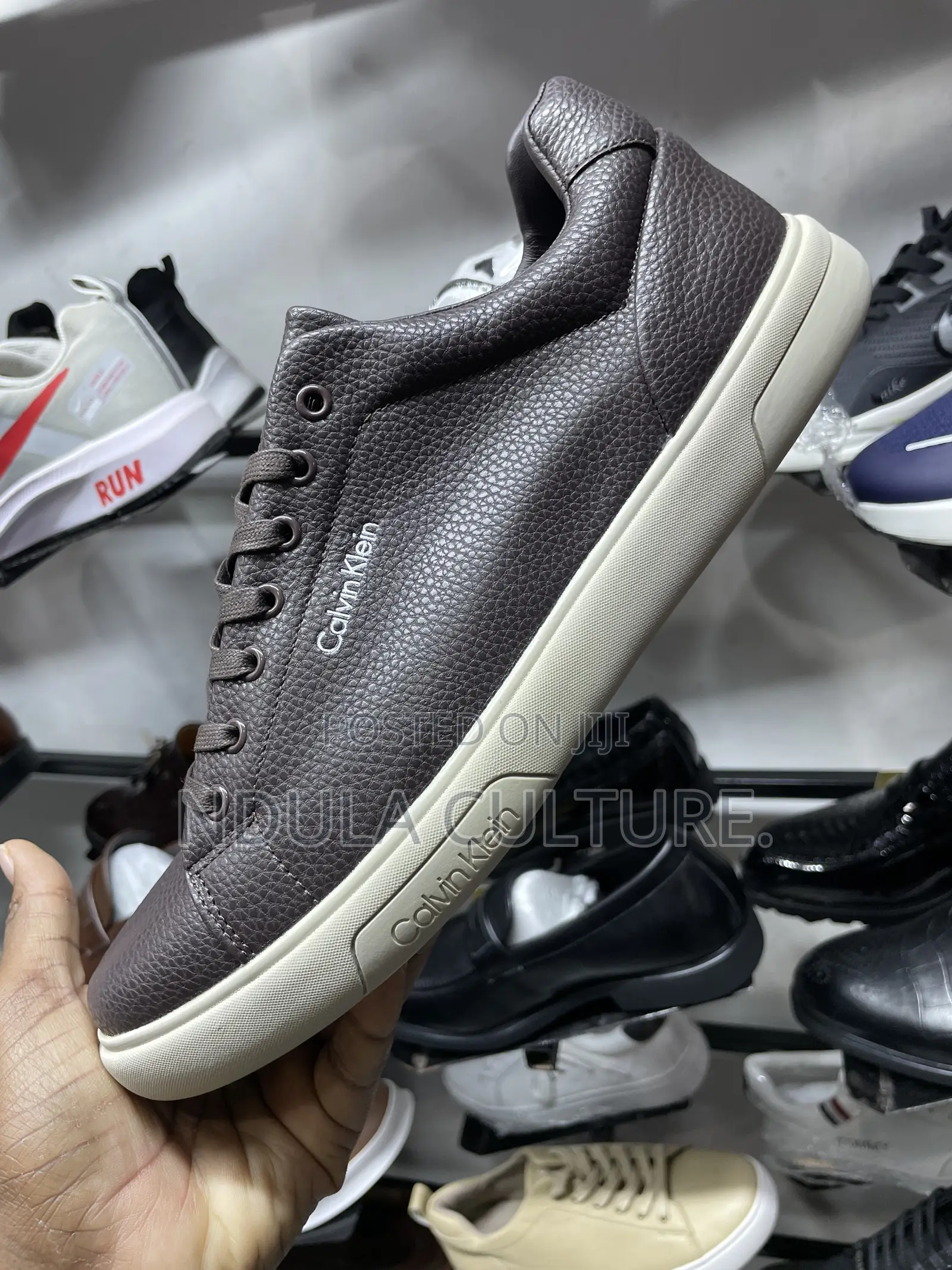 ( C K ) Calvin Klein Original Official Casual