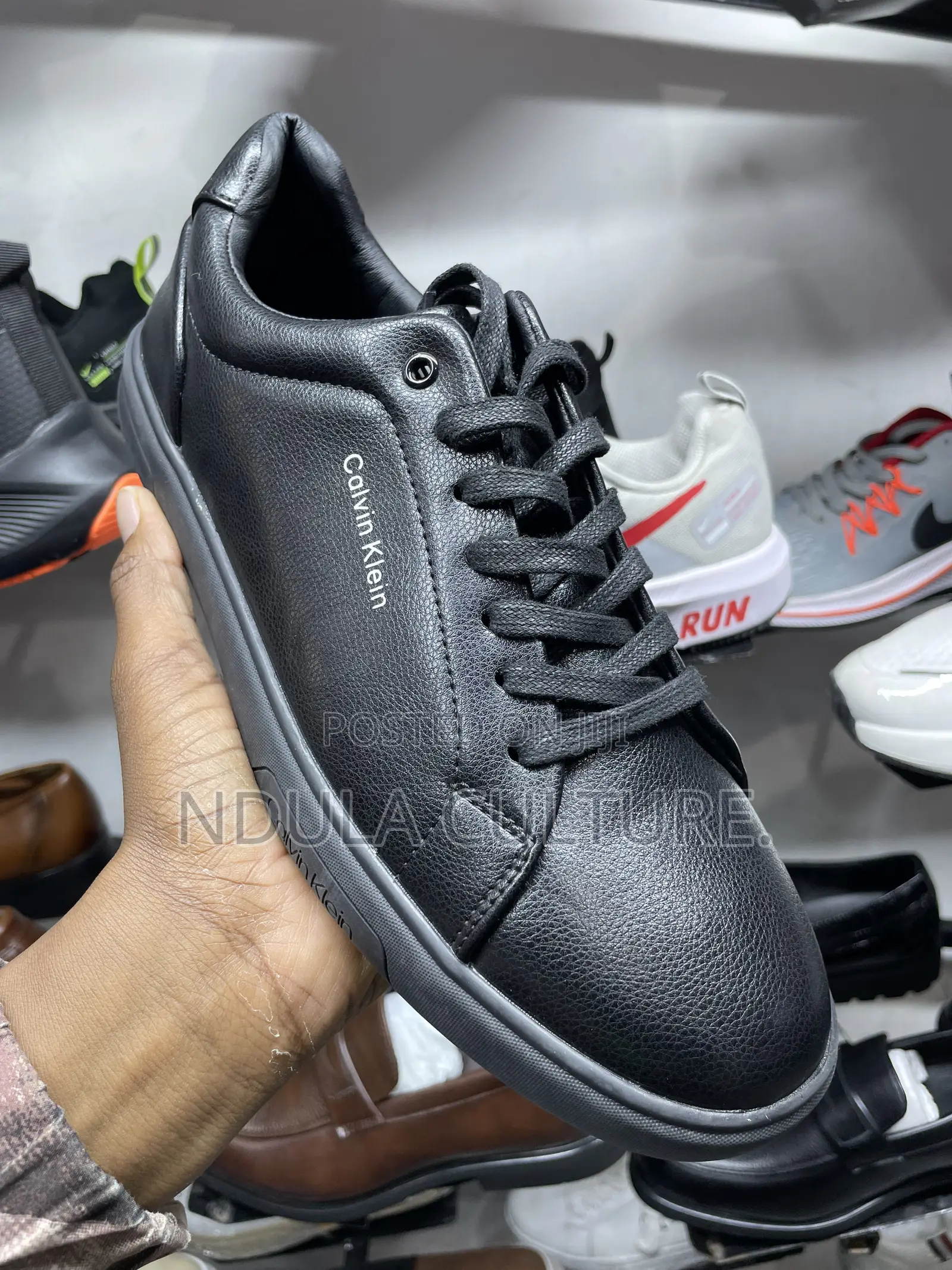 ( C K ) Calvin Klein Original Official Casual