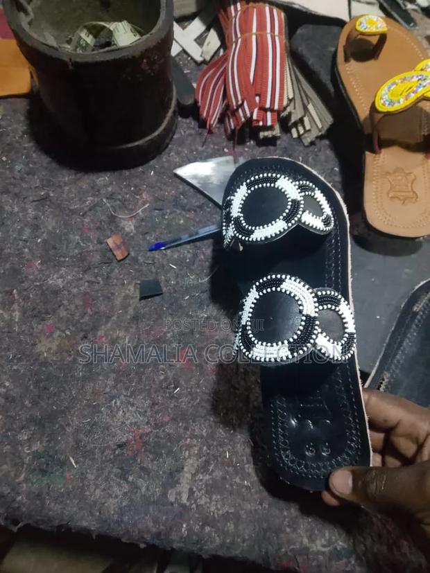Handmade Beaded Leather Sandals - thumbnail 3