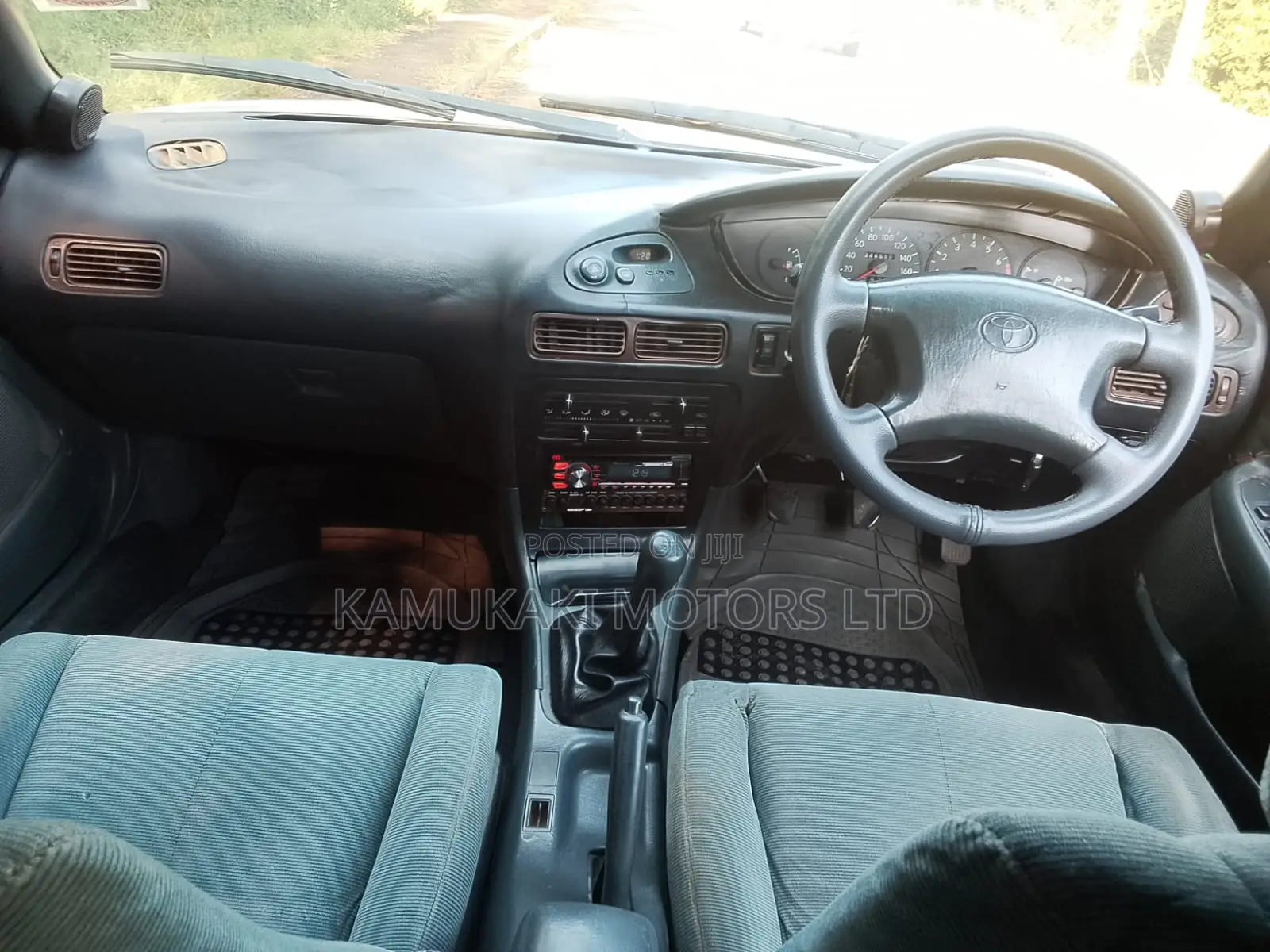 Toyota Corolla 2000 Silver