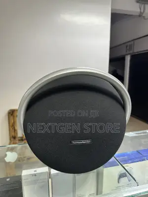 Onyx Studio 8- Harman Kardon