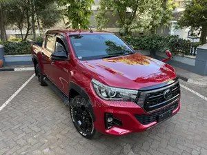 Toyota Hilux 2019 Red