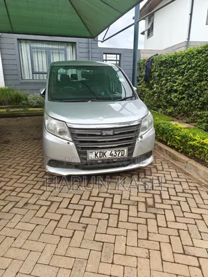 Toyota Noah Hire